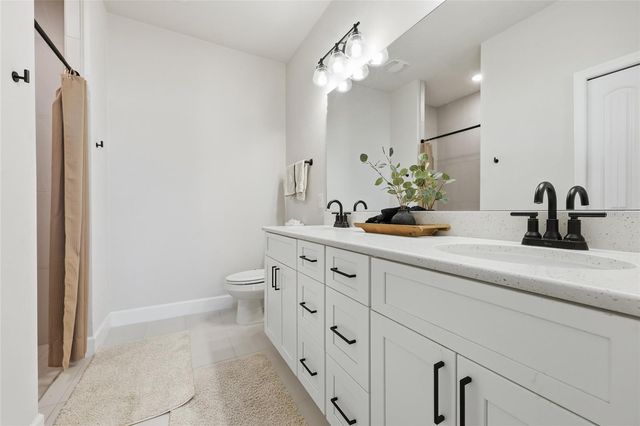 1922 SW 244 DRIVE, Newberry, FL 32669