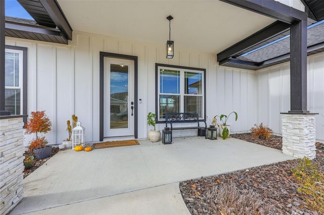 1922 SW 244 DRIVE, Newberry, FL 32669