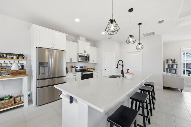 1922 SW 244 DRIVE, Newberry, FL 32669