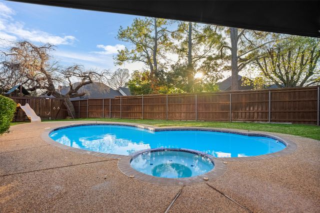 4202 Hearthside Drive, Grapevine, TX 76051