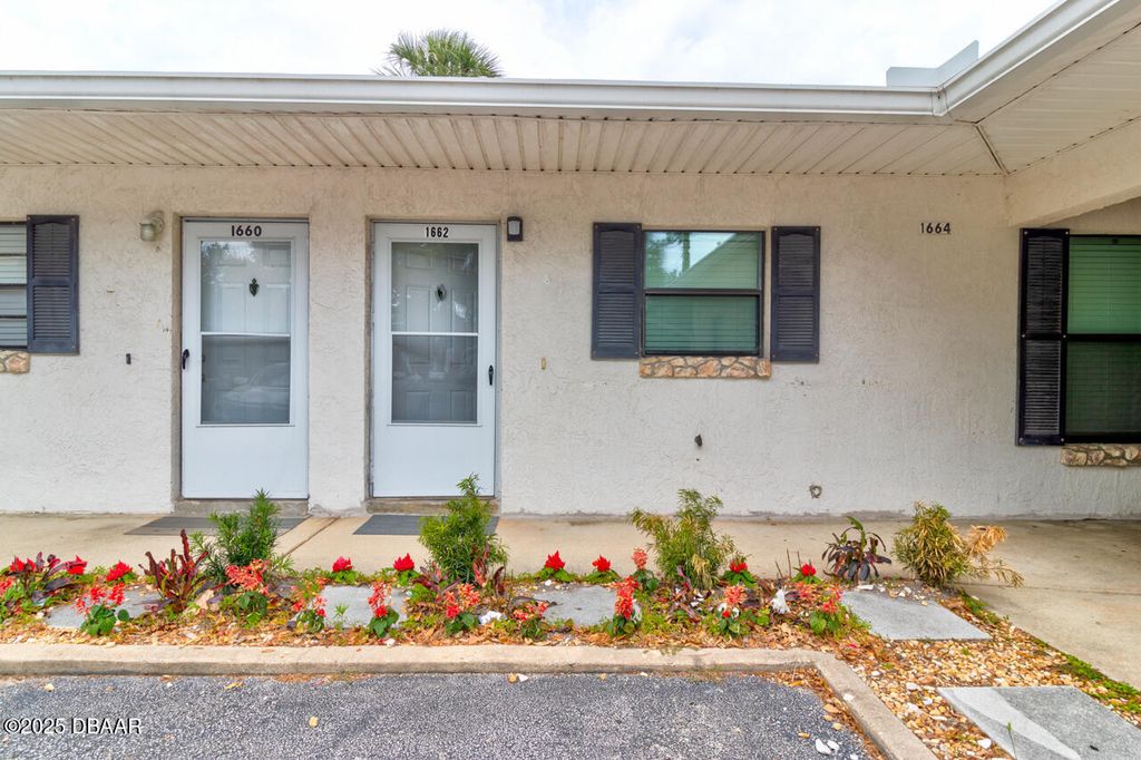 1662 Espanola Avenue, Holly Hill, FL 32117