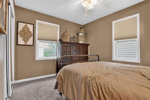 5319 N Woodland Avenue, Kansas City, MO 64118