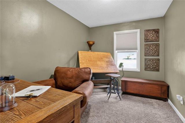 5319 N Woodland Avenue, Kansas City, MO 64118