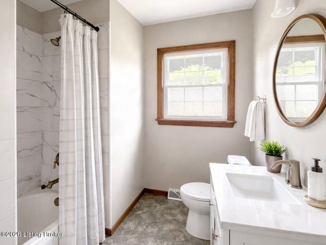 704 McCullum Ave, Elizabethtown, KY 42701