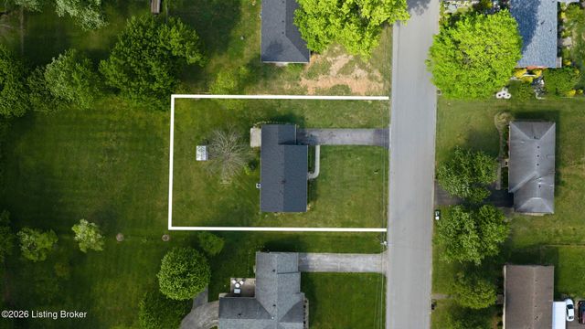 704 McCullum Ave, Elizabethtown, KY 42701