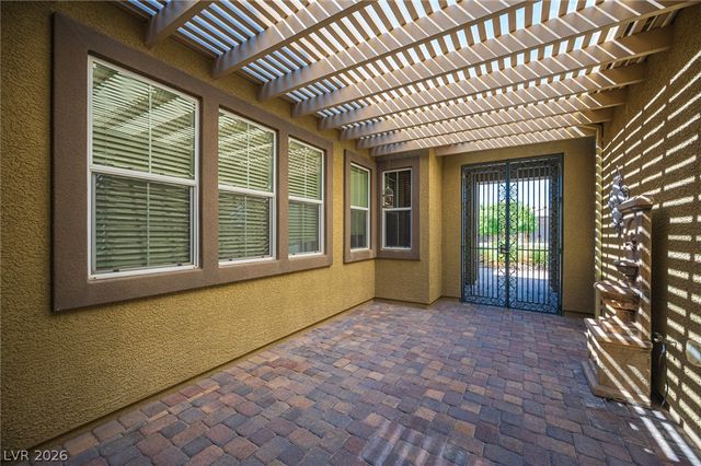 8618 Amber Autumn Street, Las Vegas, NV 89131
