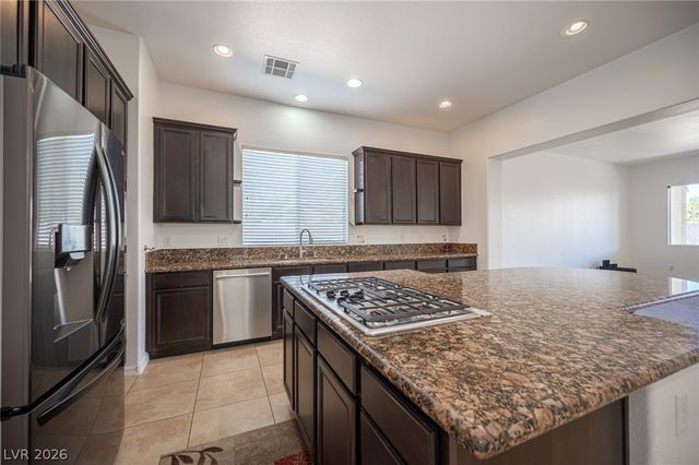 8618 Amber Autumn Street, Las Vegas, NV 89131