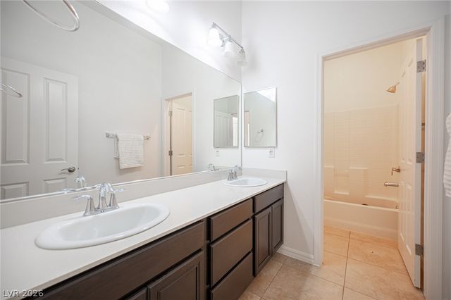 8618 Amber Autumn Street, Las Vegas, NV 89131