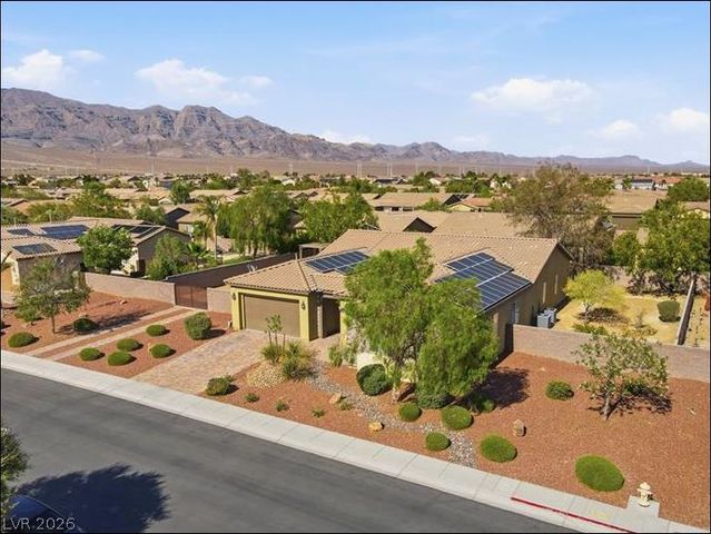 8618 Amber Autumn Street, Las Vegas, NV 89131