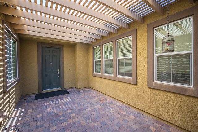 8618 Amber Autumn Street, Las Vegas, NV 89131