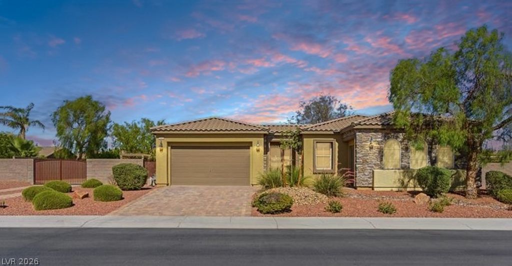 8618 Amber Autumn Street, Las Vegas, NV 89131 — photo 4