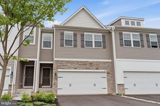 44 MARION AVE, Bordentown, NJ 08505