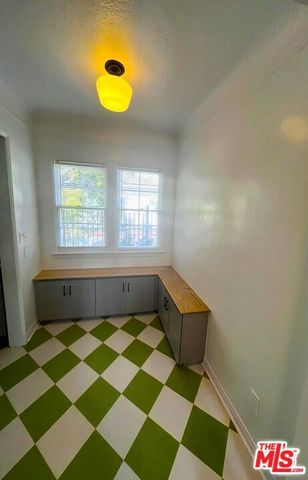 958 N Vista Street, Los Angeles, CA 90046