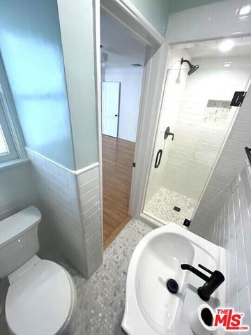 958 N Vista Street, Los Angeles, CA 90046