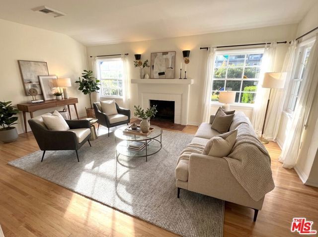 958 N Vista Street, Los Angeles, CA 90046