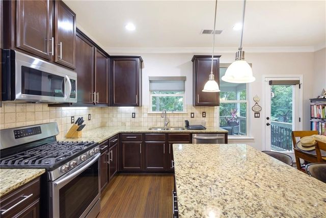 2144 Shadow Oak Trail, Loganville, GA 30052