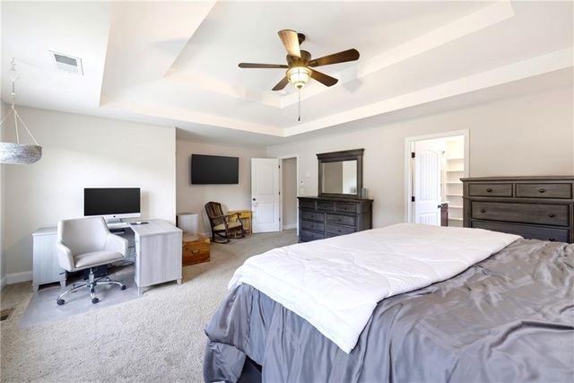 2144 Shadow Oak Trail, Loganville, GA 30052