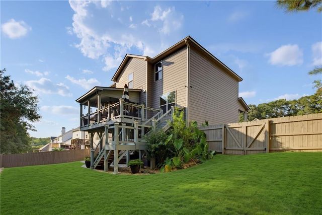 2144 Shadow Oak Trail, Loganville, GA 30052