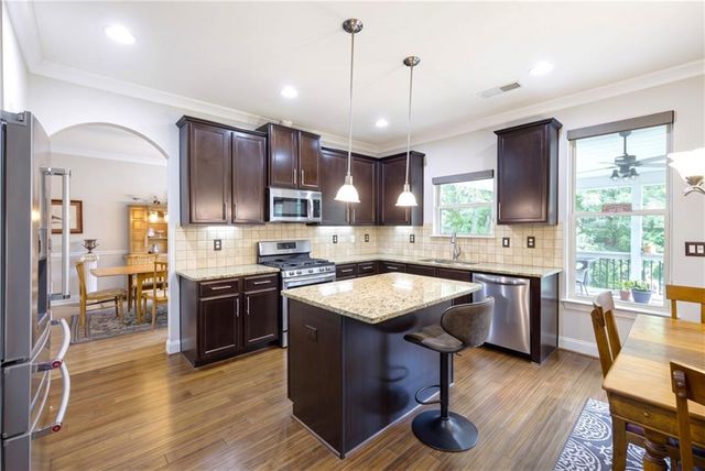 2144 Shadow Oak Trail, Loganville, GA 30052