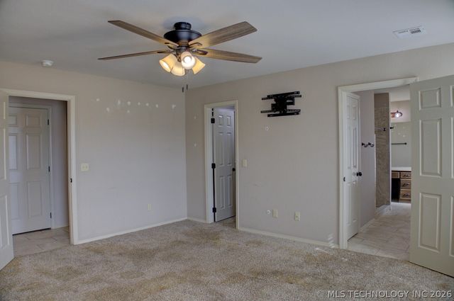 32 Hazel Avenue, Inola, OK 74036