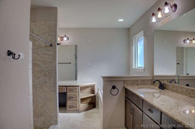 32 Hazel Avenue, Inola, OK 74036