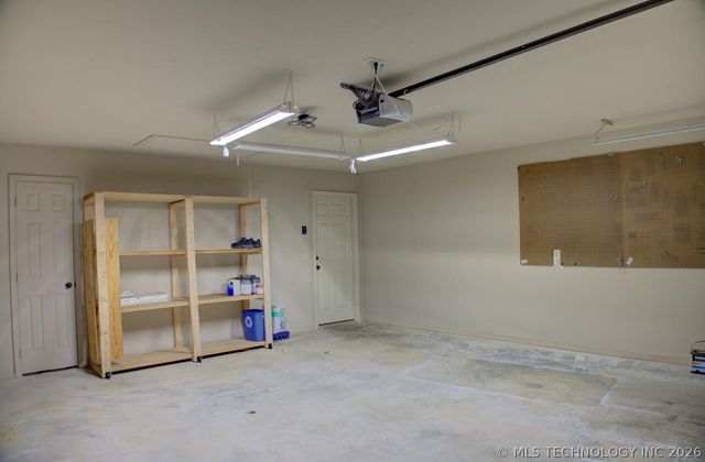 32 Hazel Avenue, Inola, OK 74036