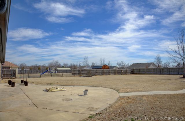 32 Hazel Avenue, Inola, OK 74036