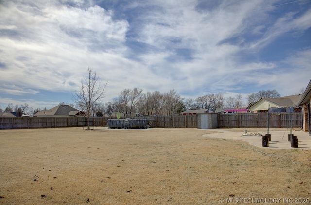 32 Hazel Avenue, Inola, OK 74036