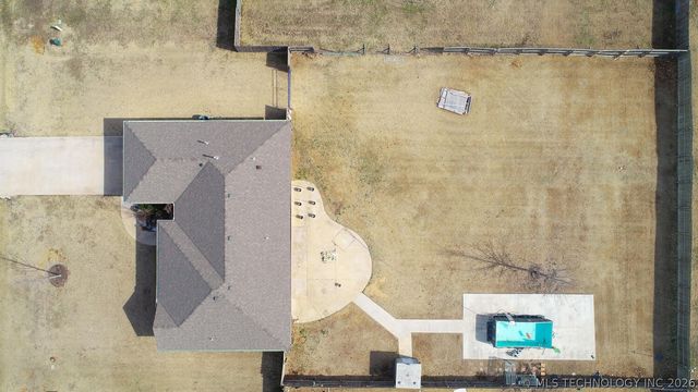 32 Hazel Avenue, Inola, OK 74036