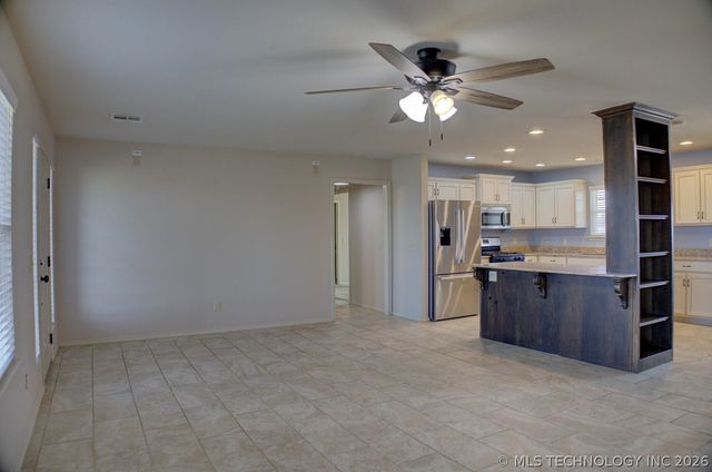 32 Hazel Avenue, Inola, OK 74036