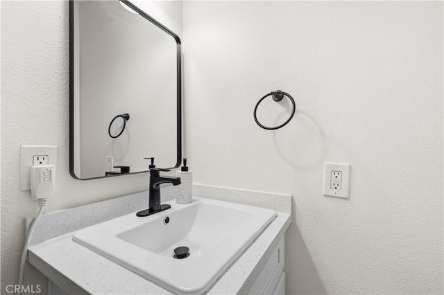 1027 W El Dorado, West Covina, CA 91790