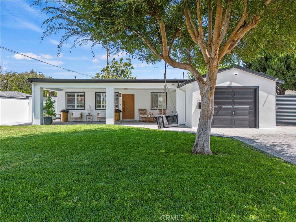 Image 2 of property listing at 1027 W El Dorado, West Covina, CA 91790