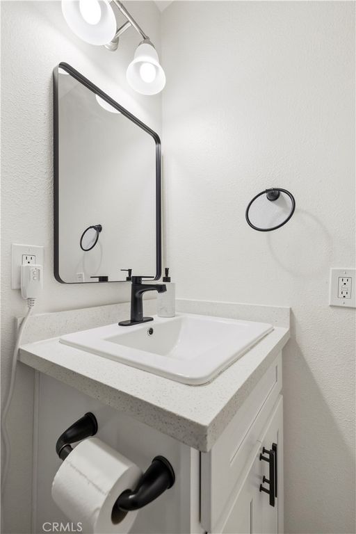 Image 33 of property listing at 1027 W El Dorado, West Covina, CA 91790