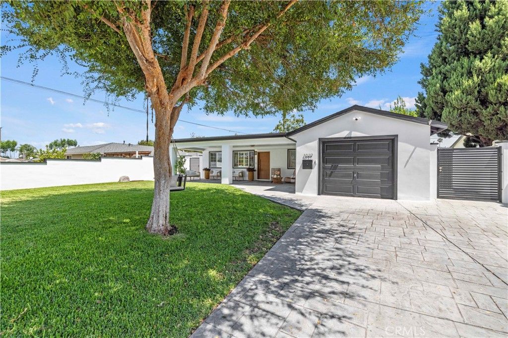 Image 5 of property listing at 1027 W El Dorado, West Covina, CA 91790