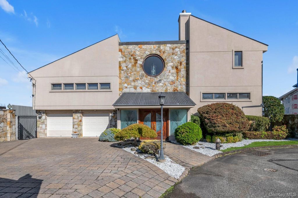154-43 Riverside Drive, Beechhurst, NY 11357 — exterior