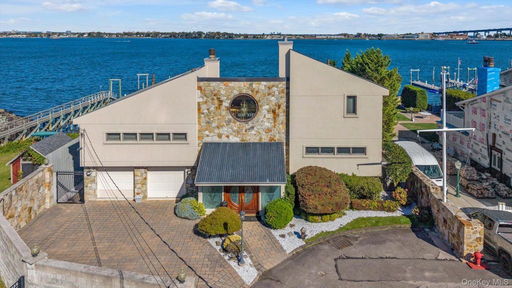 154-43 Riverside Drive, Beechhurst, NY 11357 — photo 2