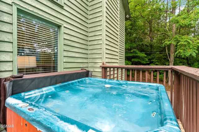 1658 Zurich Rd Road, Gatlinburg, TN 37738