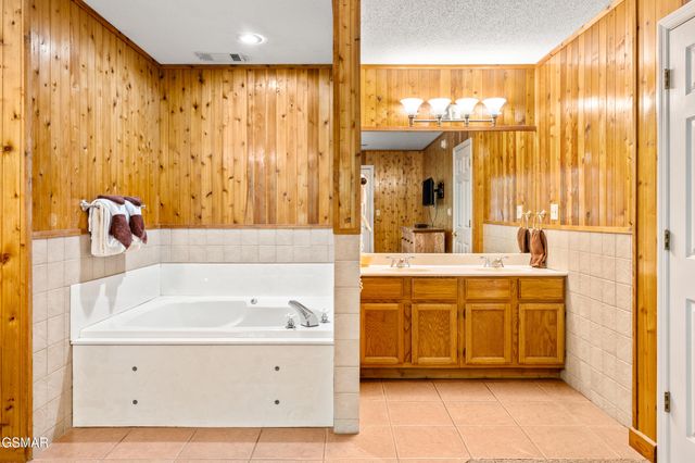 1658 Zurich Rd Road, Gatlinburg, TN 37738