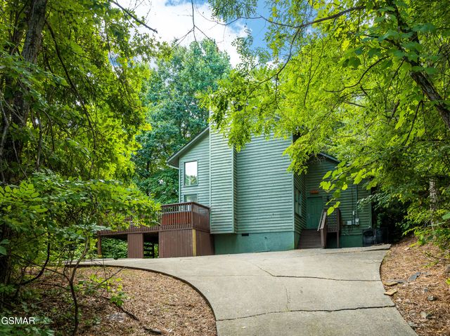 1658 Zurich Rd Road, Gatlinburg, TN 37738