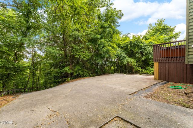 1658 Zurich Rd Road, Gatlinburg, TN 37738