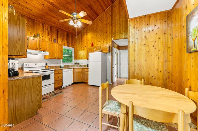 1658 Zurich Rd Road, Gatlinburg, TN 37738