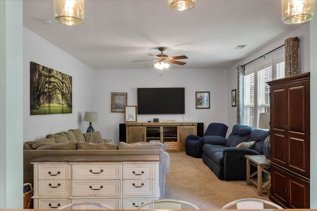 142 Comiskey Park Circle, Summerville, SC 29485