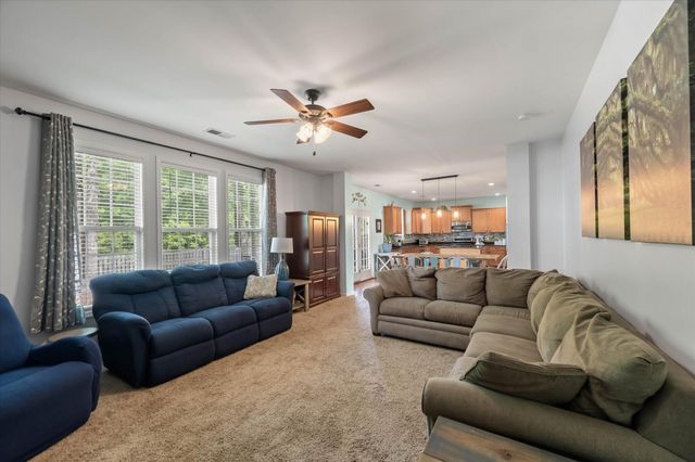 142 Comiskey Park Circle, Summerville, SC 29485
