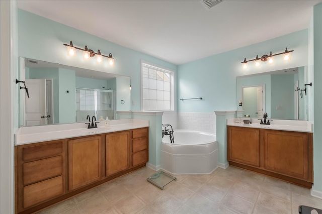 142 Comiskey Park Circle, Summerville, SC 29485