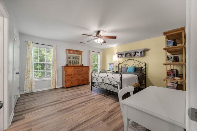 142 Comiskey Park Circle, Summerville, SC 29485
