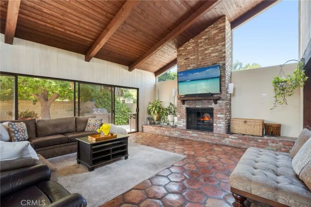 850 Coastline Drive, Seal Beach, CA 90740