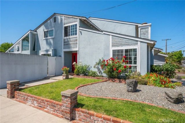 850 Coastline Drive, Seal Beach, CA 90740