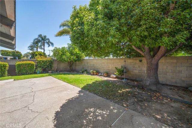 850 Coastline Drive, Seal Beach, CA 90740