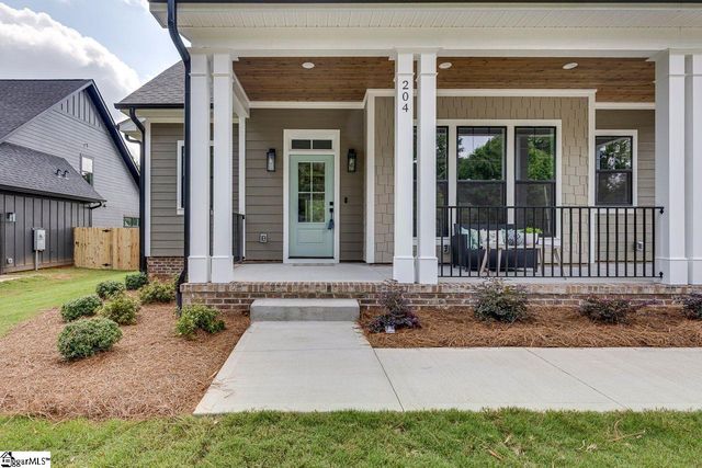 204 Forest Park Drive, Simpsonville, SC 29681