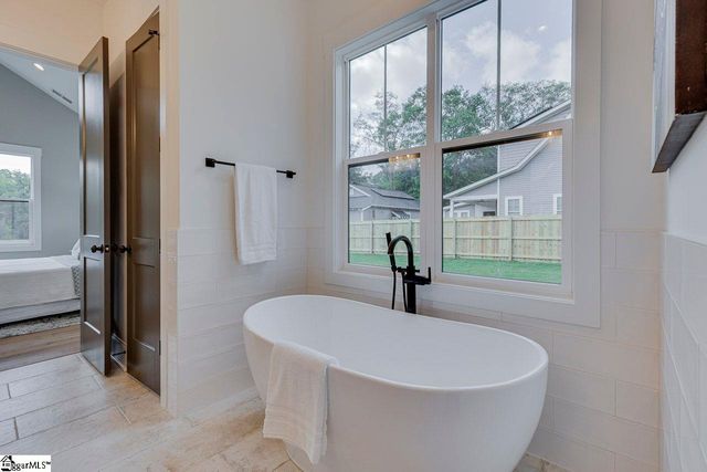 204 Forest Park Drive, Simpsonville, SC 29681